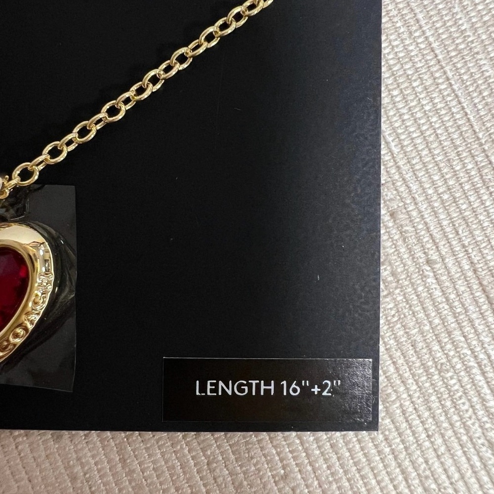 Coach Red Heart Pendant Necklace NWT - Picture 3 of 7